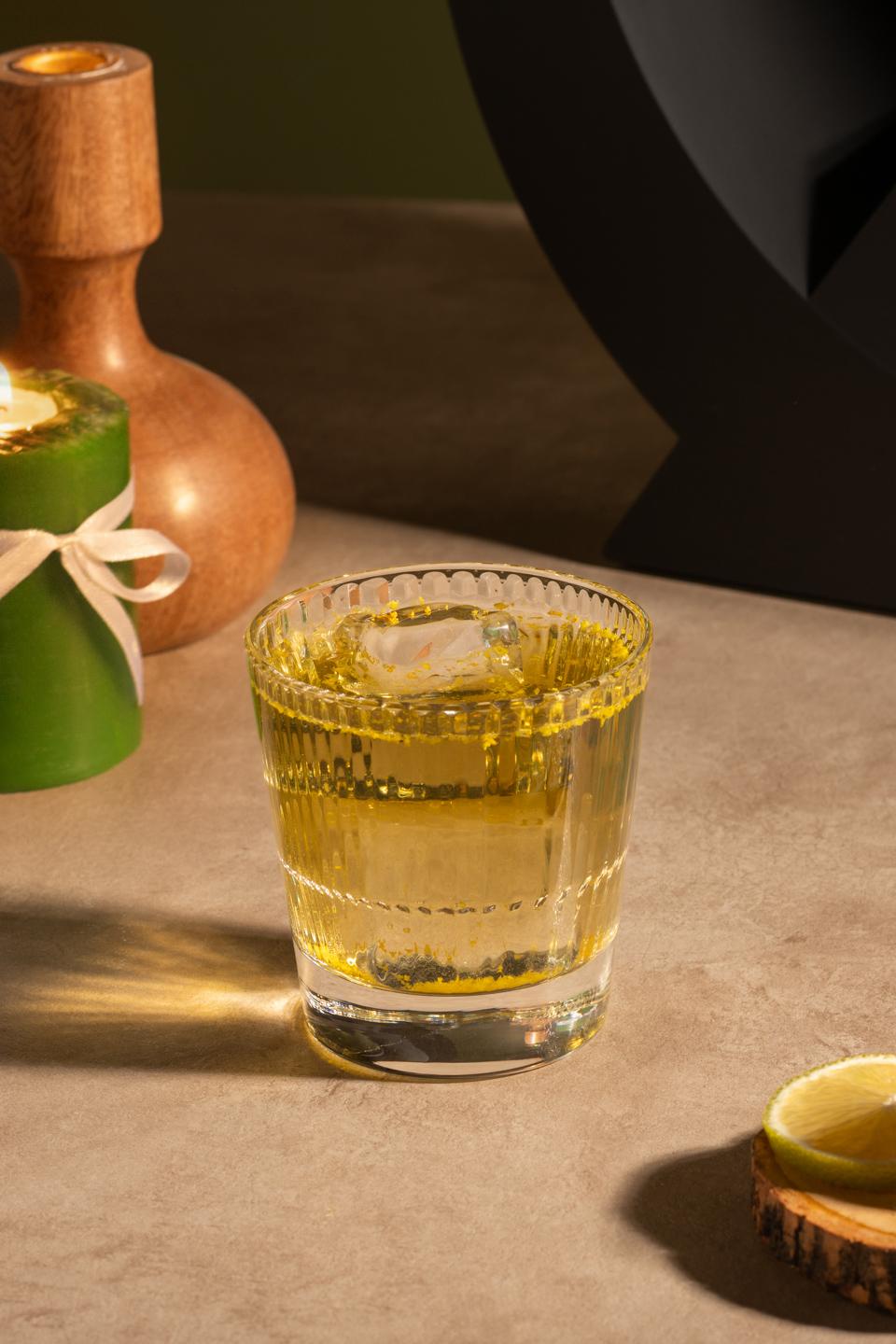 Cognac Glow: A Sophisticated Blend of Warmth and Elegance