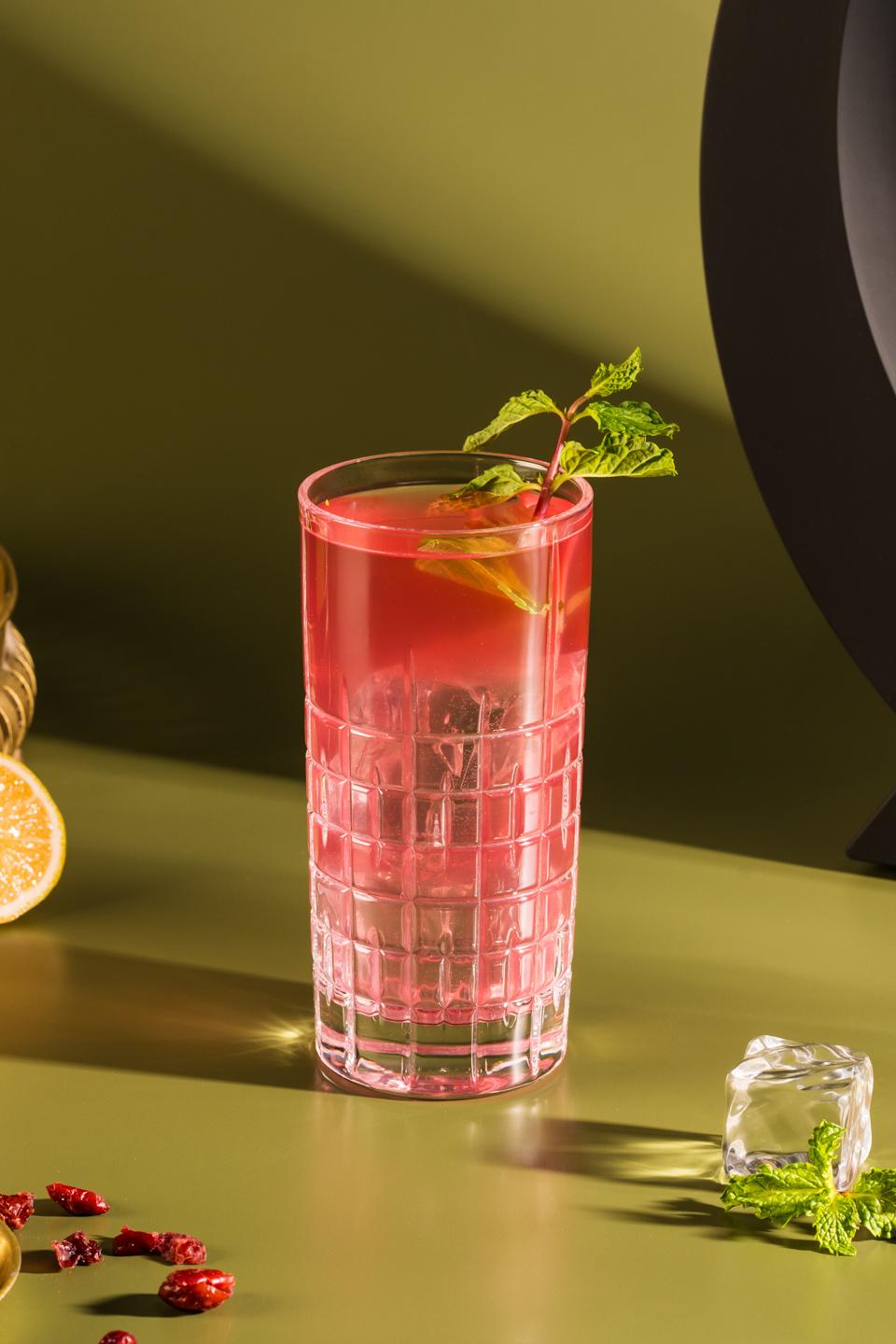 Lime Breeze: A Refreshing Cocktail for Every Celebration