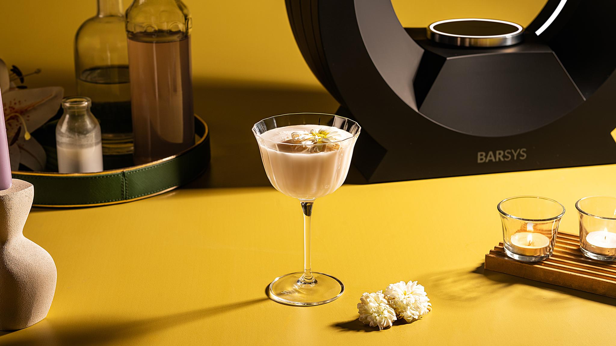 Lavender Whisper: A Silky and Aromatic Dessert Cocktail