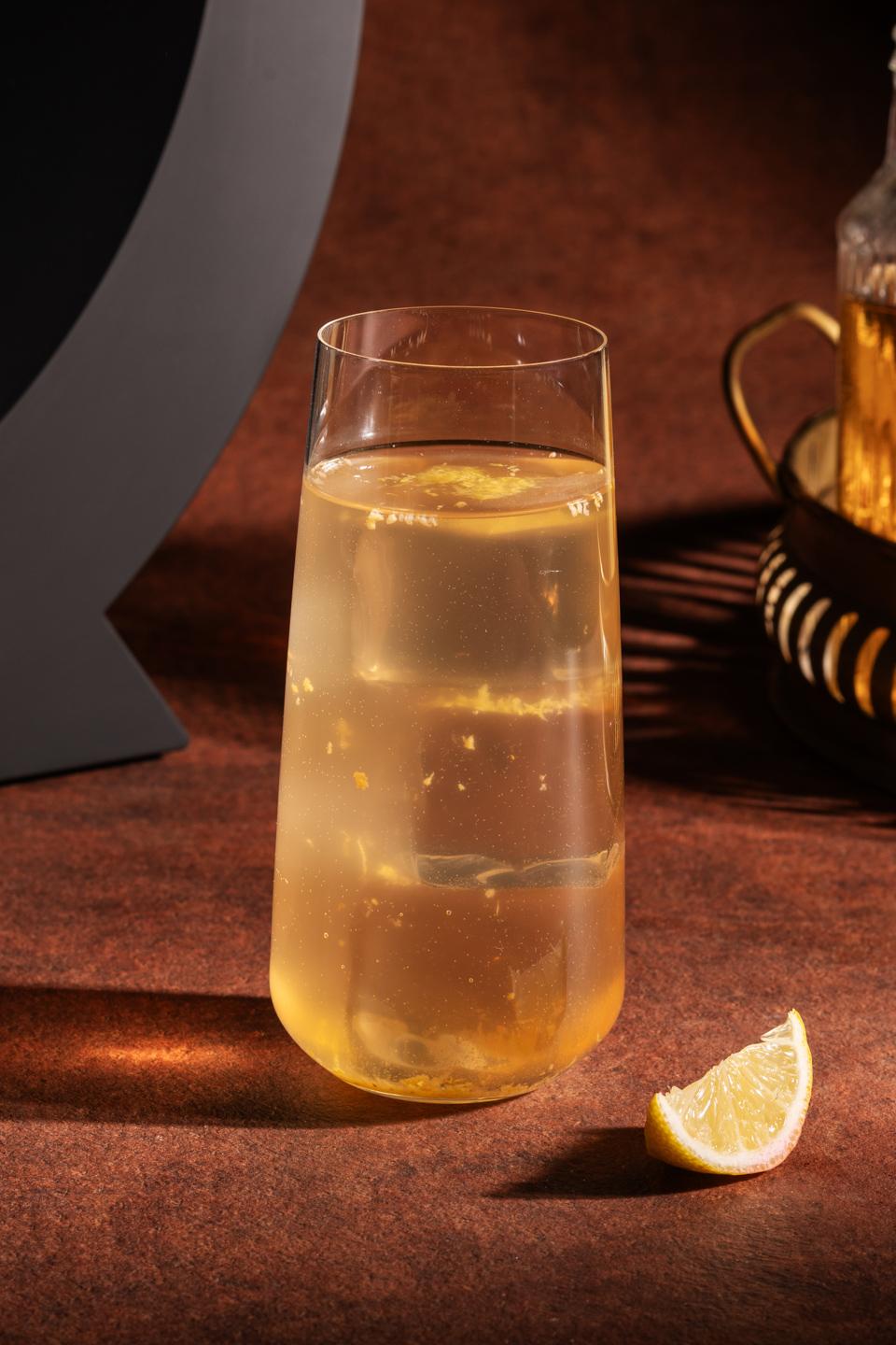 Lemon Zing Fizz: A Tangy Spark for Your Celebrations