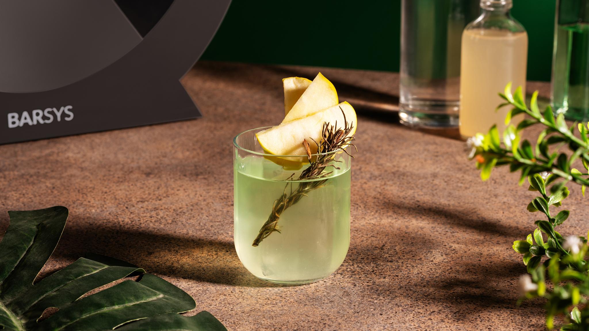 Pear & Rosemary Sour: A Light and Herbaceous Delight