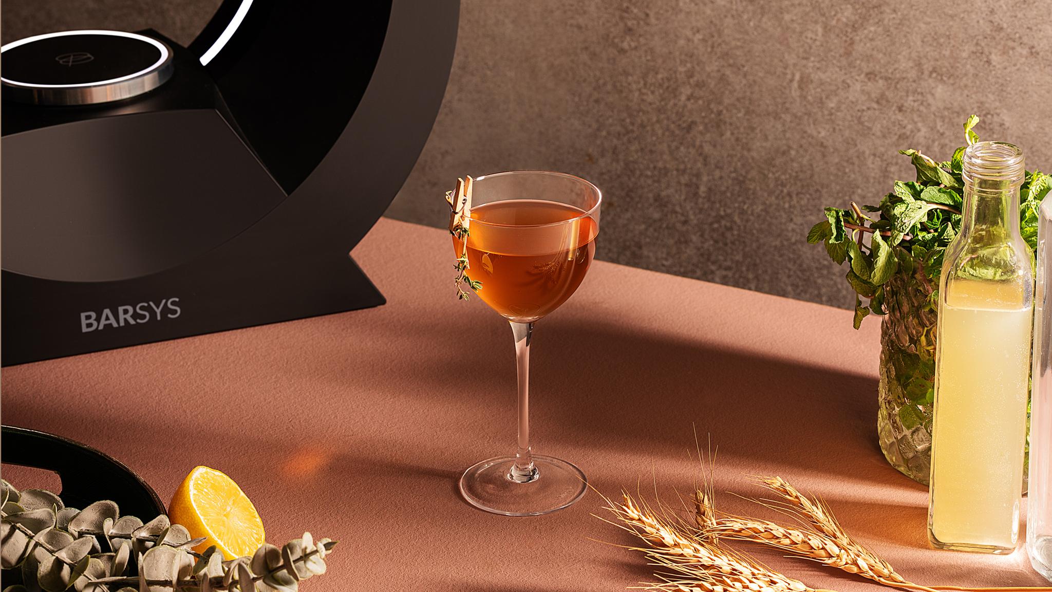 Lemon Thyme Gimlet: A Zesty and Aromatic Twist on a Classic