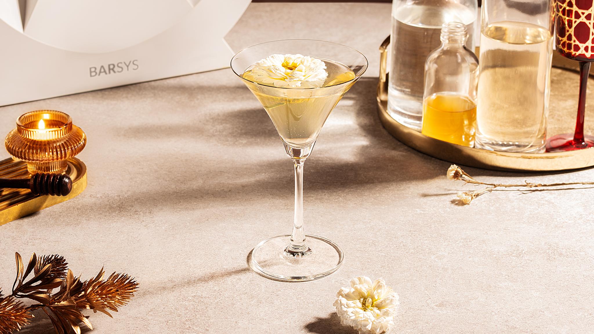 Chamomile & Honey Martini: A Light, Herbal Twist on Classic Elegance